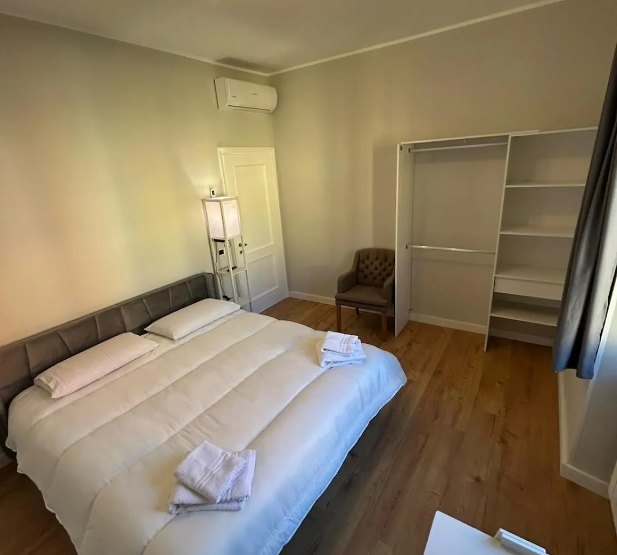 Ferienwohnung L'Affaccio Sul Borgo - Adiacente Metro B Rom Apartment